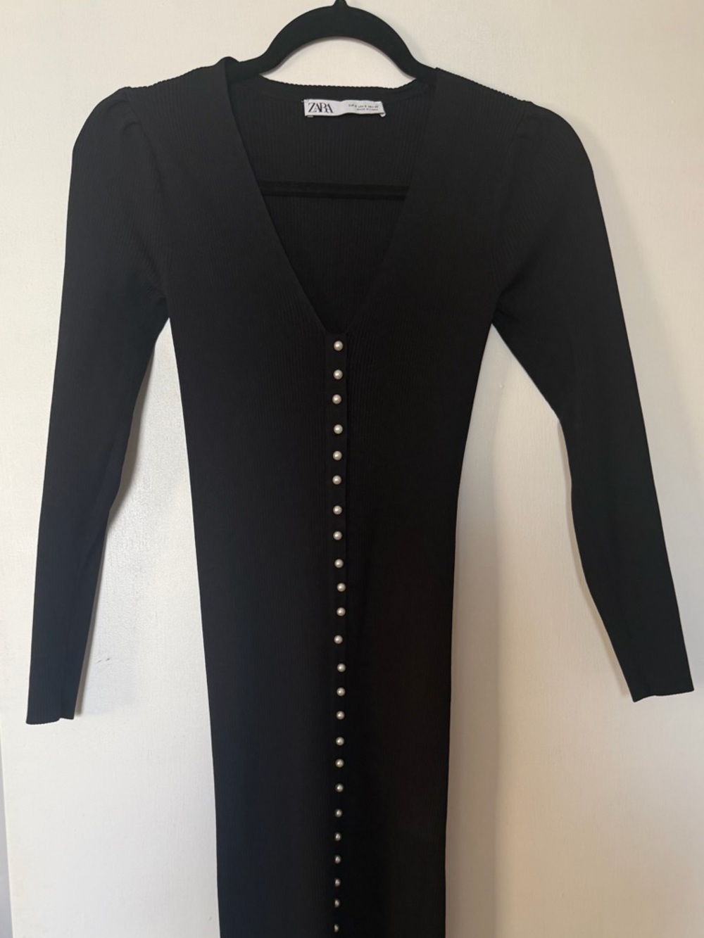 Zara Black Long Sleeve V-Neck Button-Front Knit Dress Very Stretchy